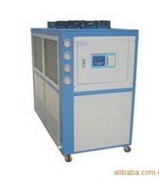 风冷箱体式工业冷水机