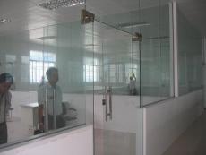 深圳市装修钢化玻璃隔断 钢化玻璃厂