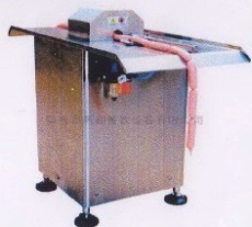 香肠自动扎线机 环保捆线机设备 烤肠绑线机